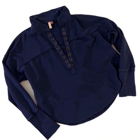 Anthropologie Sweaters - Pilcro Anthropologie Sweatshirt Womens Medium Navy Blue Grommet Pullover Henley